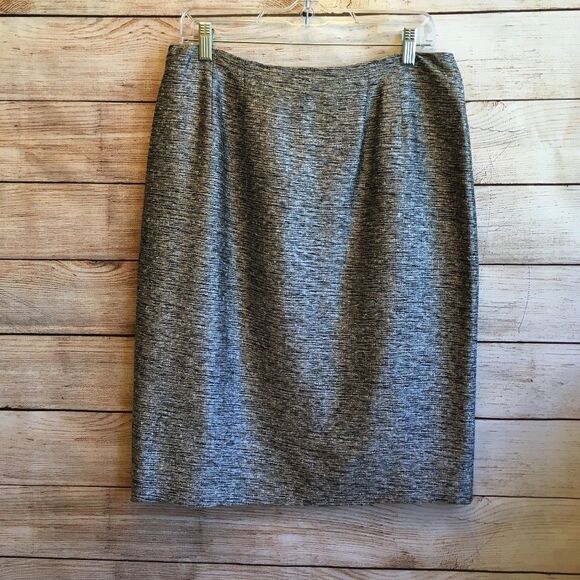 VINTAGE DONCASTER SKIRT SET IN SILK BLEND - Picture 7 of 9